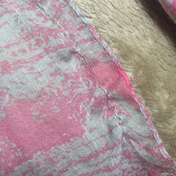 🧣 2 for $15 🧣 Print Scarf - Picture 3 of 3